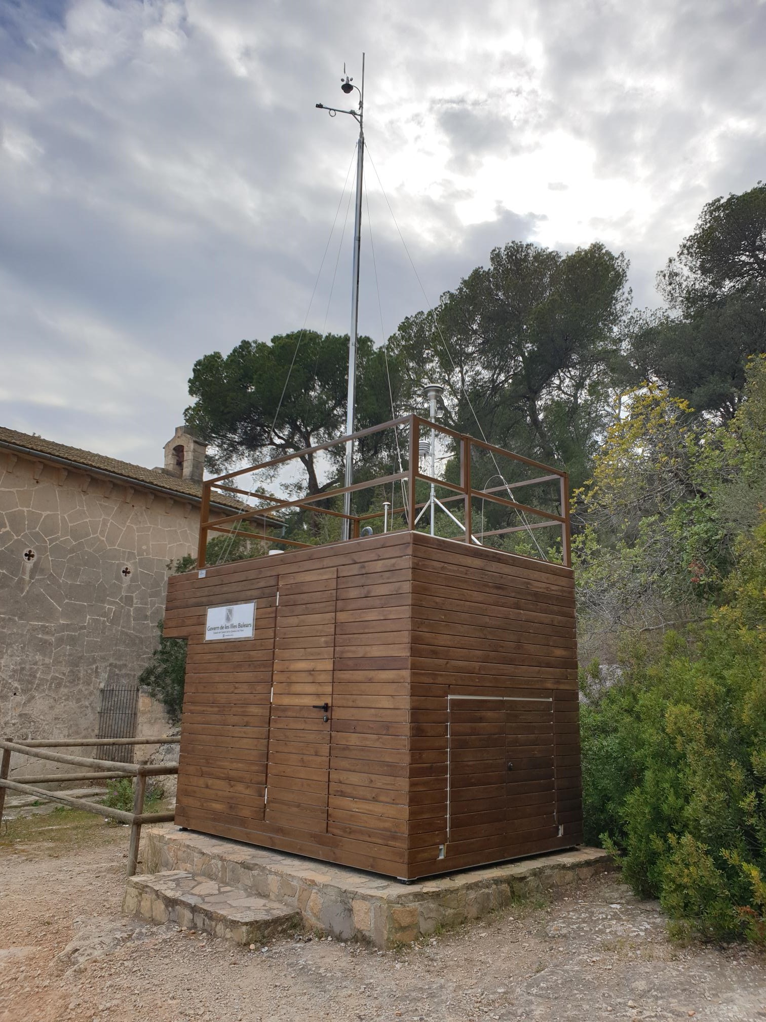 Estació de Parc de Bellver - Palma de Mallorca (Mallorca) - Xarxa balear de vigilància i control de la qualitat de l'aire.