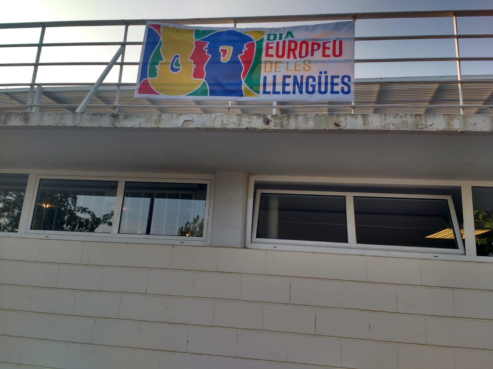 desc_Centre Polivalent de Cas Serres.JPG