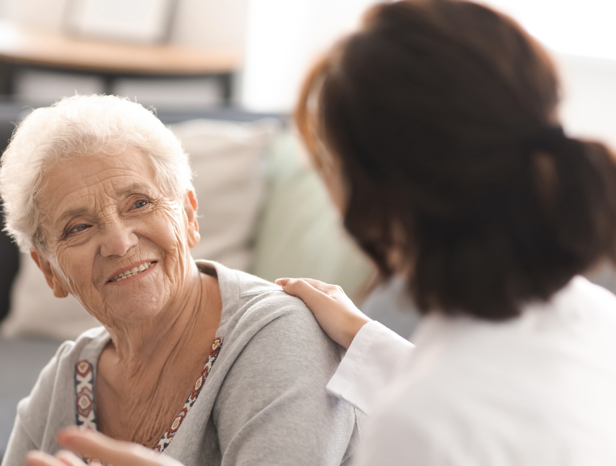 Dones en espai sociosanitari