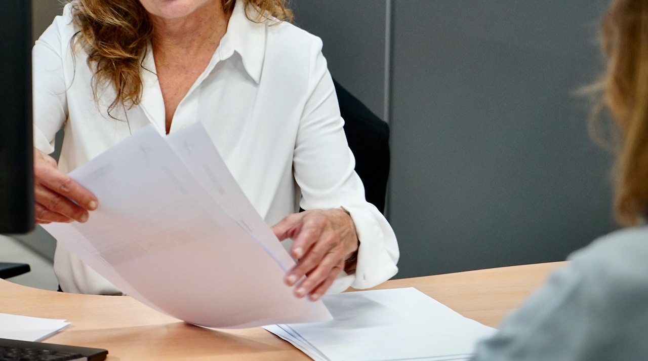 Dona dedicada a l'administració i gestió