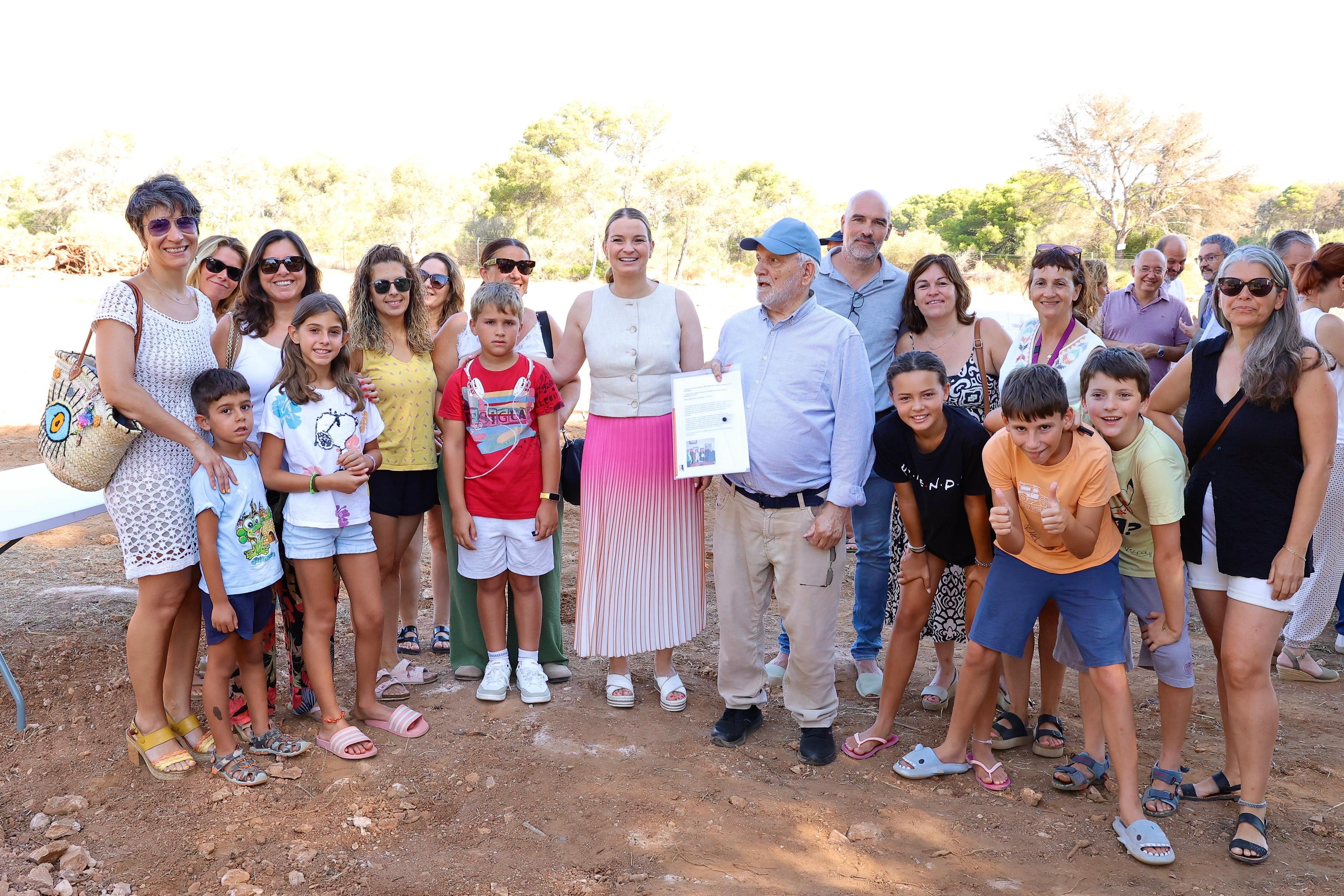 Primera pedra IES Maioris