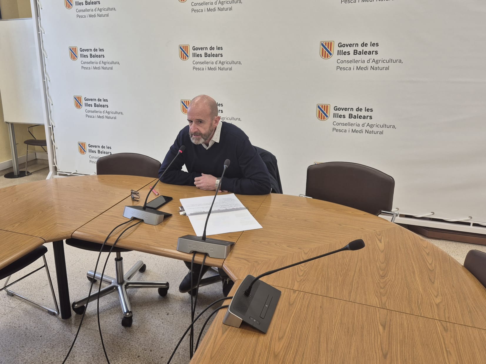 El director general d’Agricultura, Ramaderia i Desenvolupament Rural, Fernando Fernández, fent balanç sobre la situació actual de la sanitat animal a l’arxipèlag