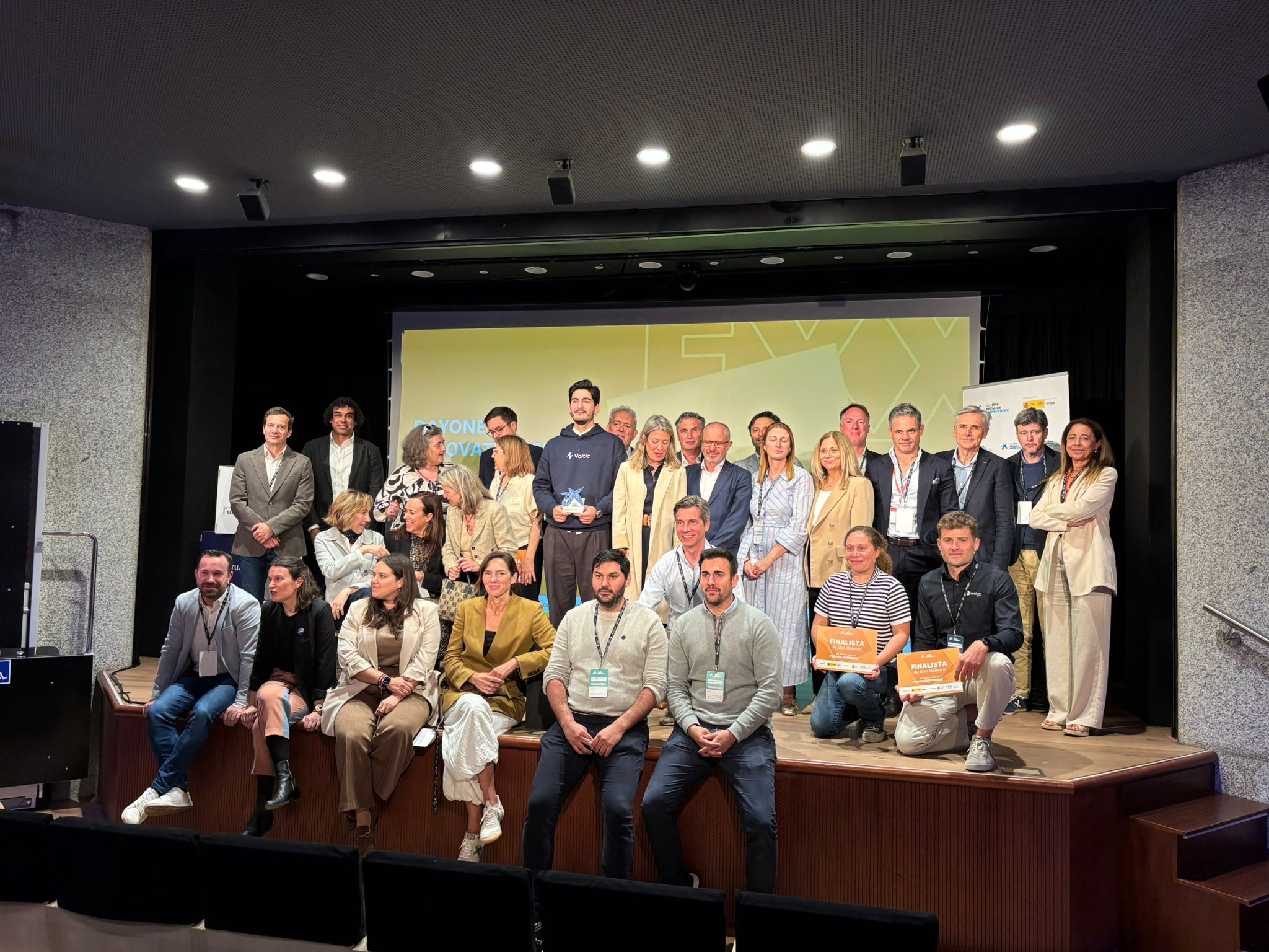 Integrants de l'empresa Voltic, guanyadora dels Premis EmprendeXXI 
