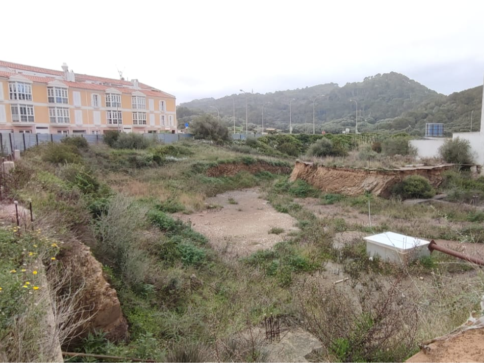 Imatge del solar adquirit per l'IBAVI a la SAREB a Es Mercadal.