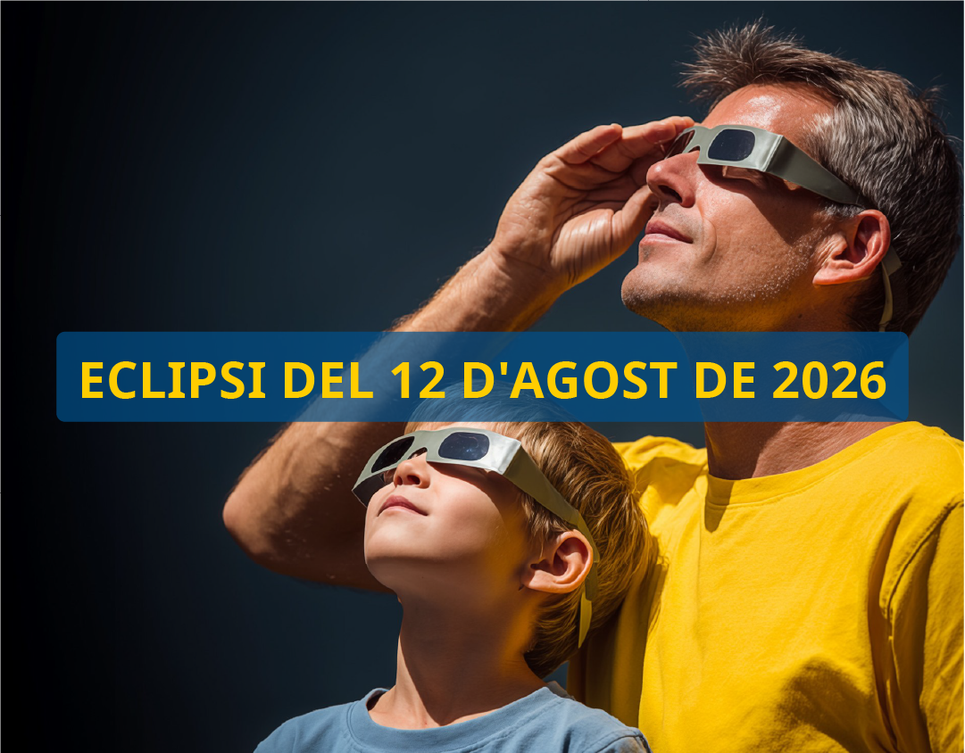 Un adult i un infant mirant al cel amb unes ulleres de protecció