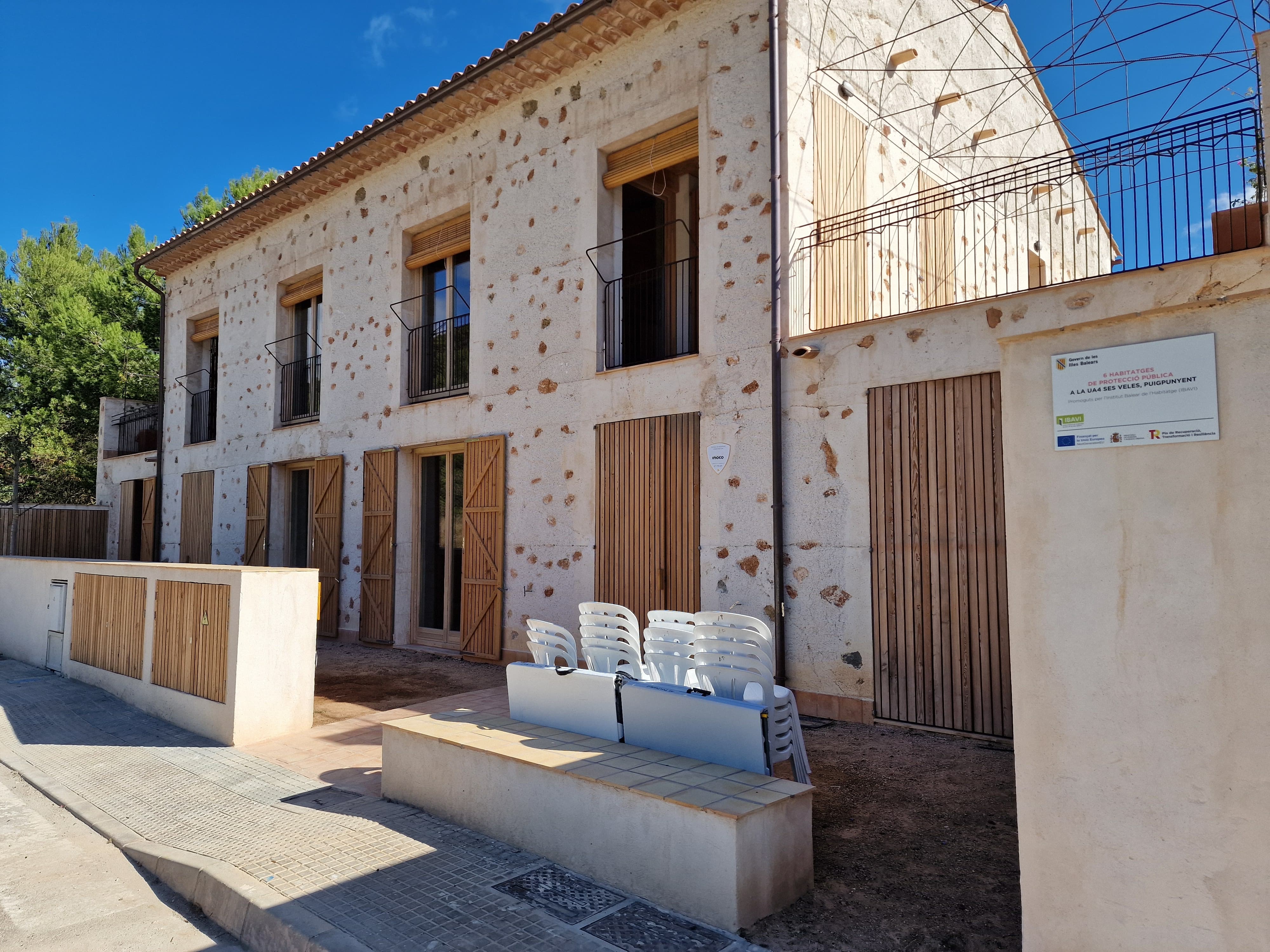  Habitatges de protecció pública de l'IBAVI a Puigpunyent.
