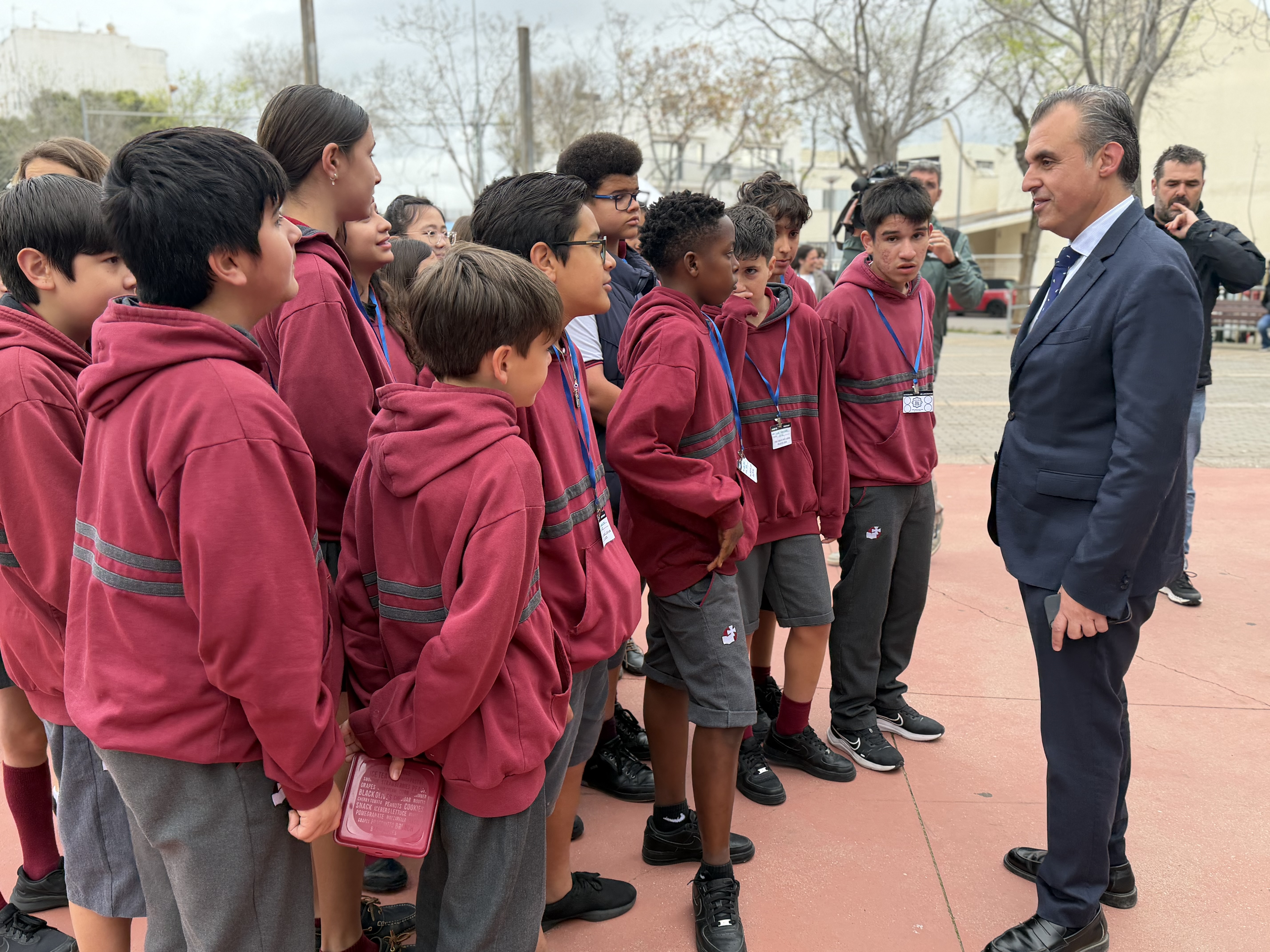 Sis centres educatius de Son Gotleu i prop de 600 alumnes celebren la jornada final del programa “Ciència inclusiva en acció”