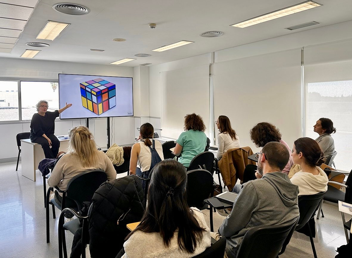 Una de les accions formatives impartides per Rosabel Rodríguez Rodríguez, doctora en Psicopedagogia,  llicenciada en Psicologia i logopedaa.