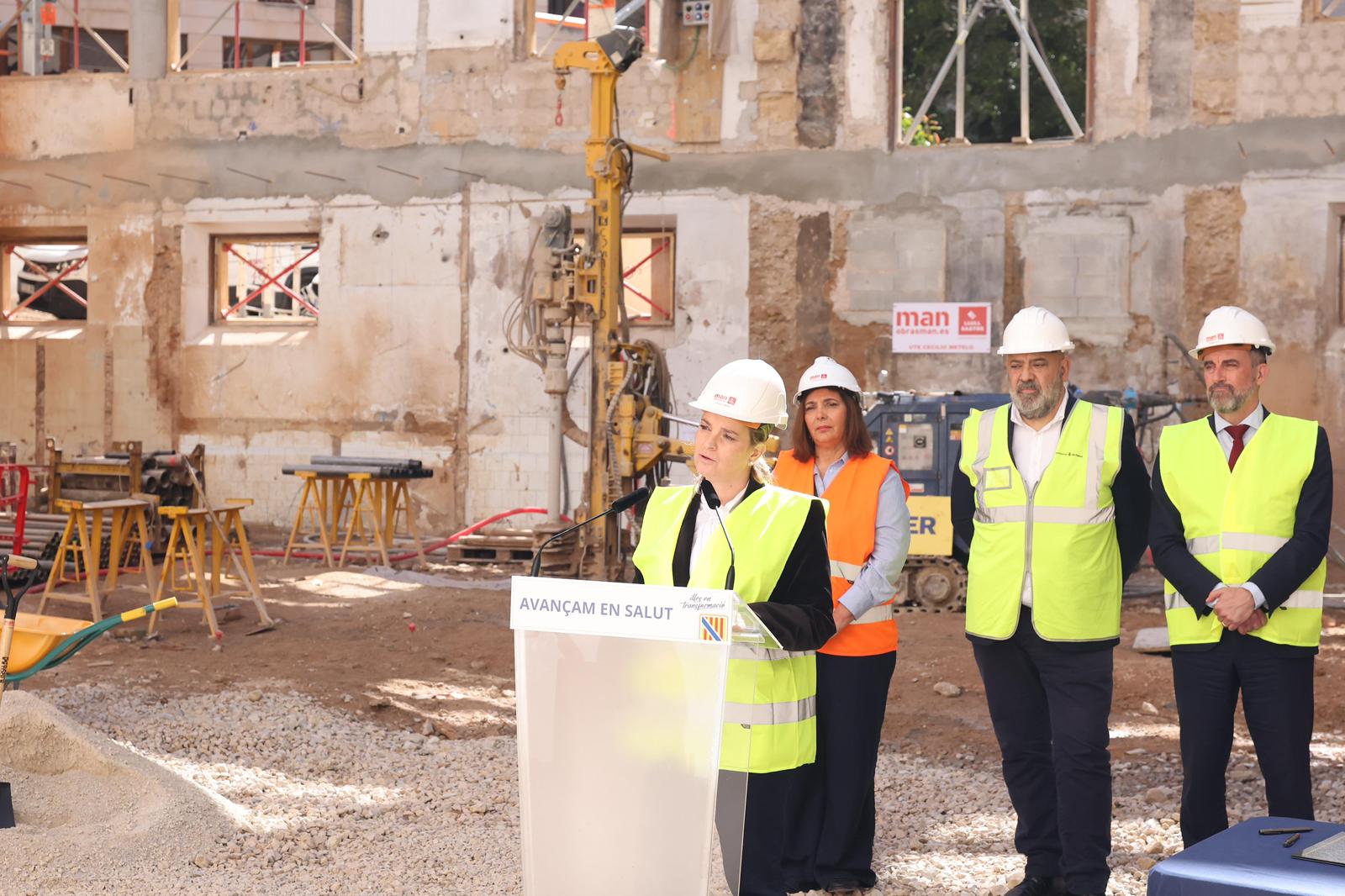 Acte de col·locació de la primera pedra de la futura seu de l'Agència de la Salut Pública 