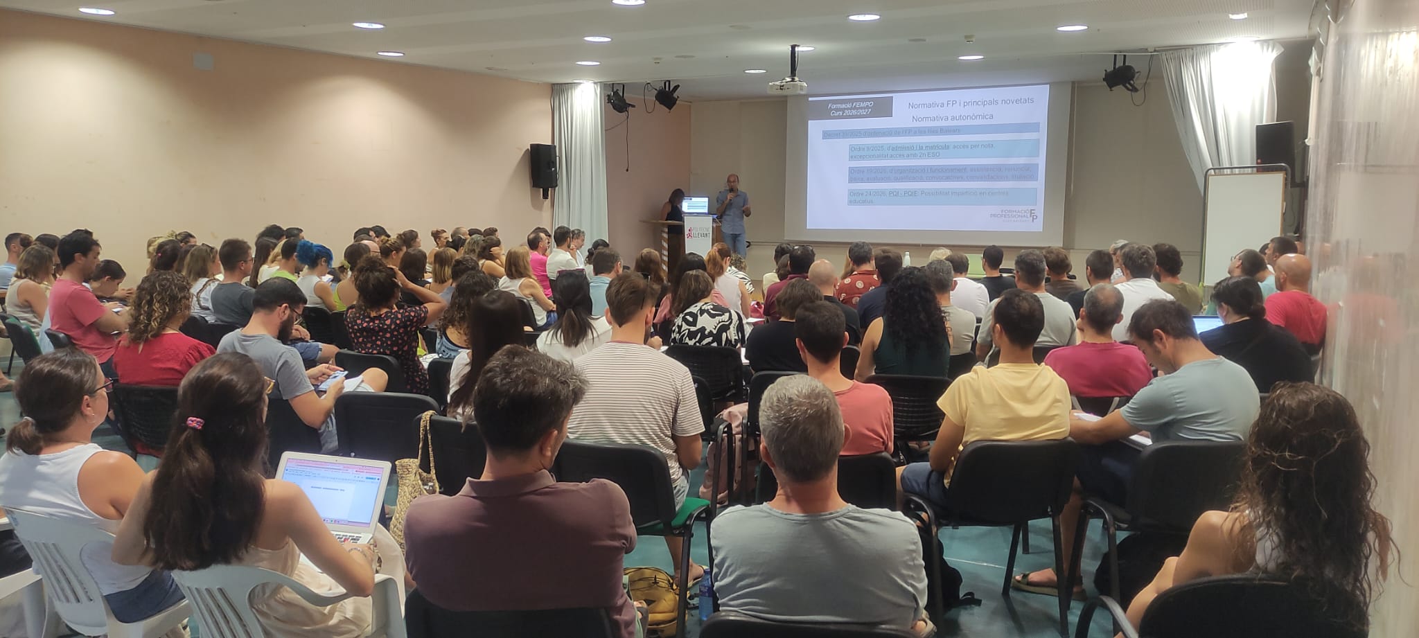 Gran participació en les sessions informatives sobre la FEMPO, amb unes 850 persones inscrites