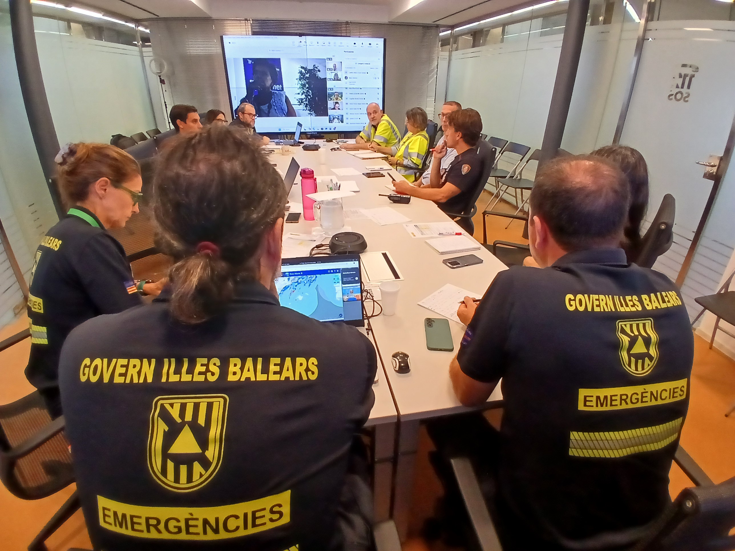 Imatge de la reunió de l'equip d'Emergències.